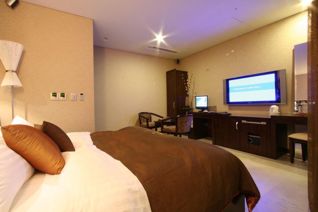 Wiz Hotel Paju Buitenkant foto