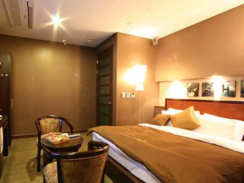 Wiz Hotel Paju Buitenkant foto