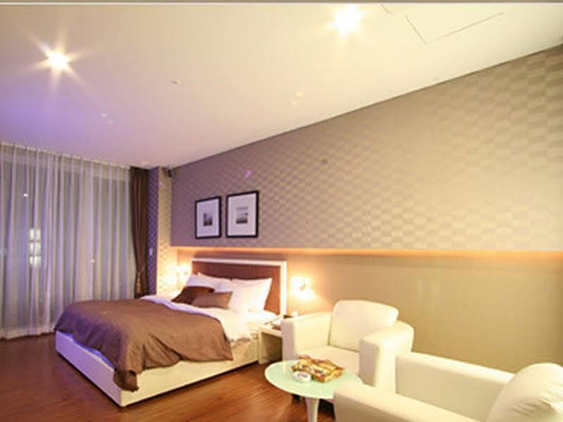 Wiz Hotel Paju Buitenkant foto