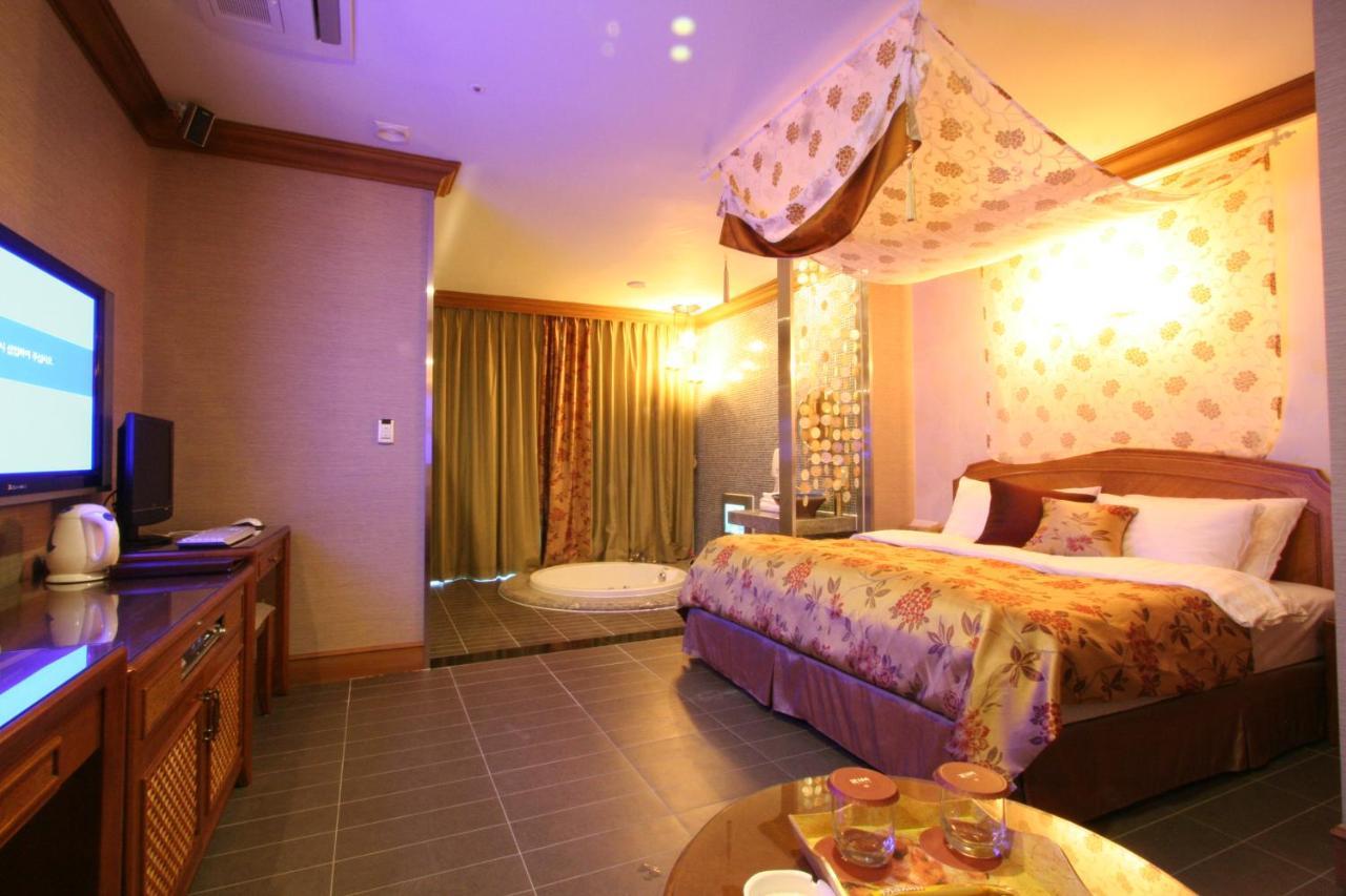 Wiz Hotel Paju Buitenkant foto